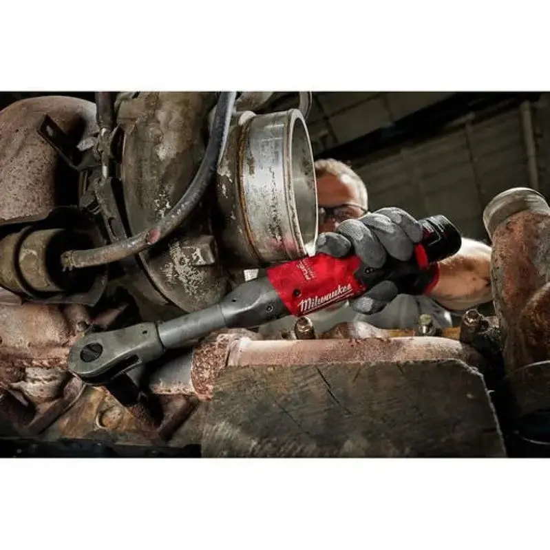 Milwaukee M12 FUEL 3/8-Inch Extended Handle Ratchet With 2.0 Ah Battery And Charger - 2560-21 - Image 4 Milwaukee M12 FUEL 3/8-Inch Extended Handle Ratchet With 2.0 Ah Battery And Charger - 2560-21 - Image 4