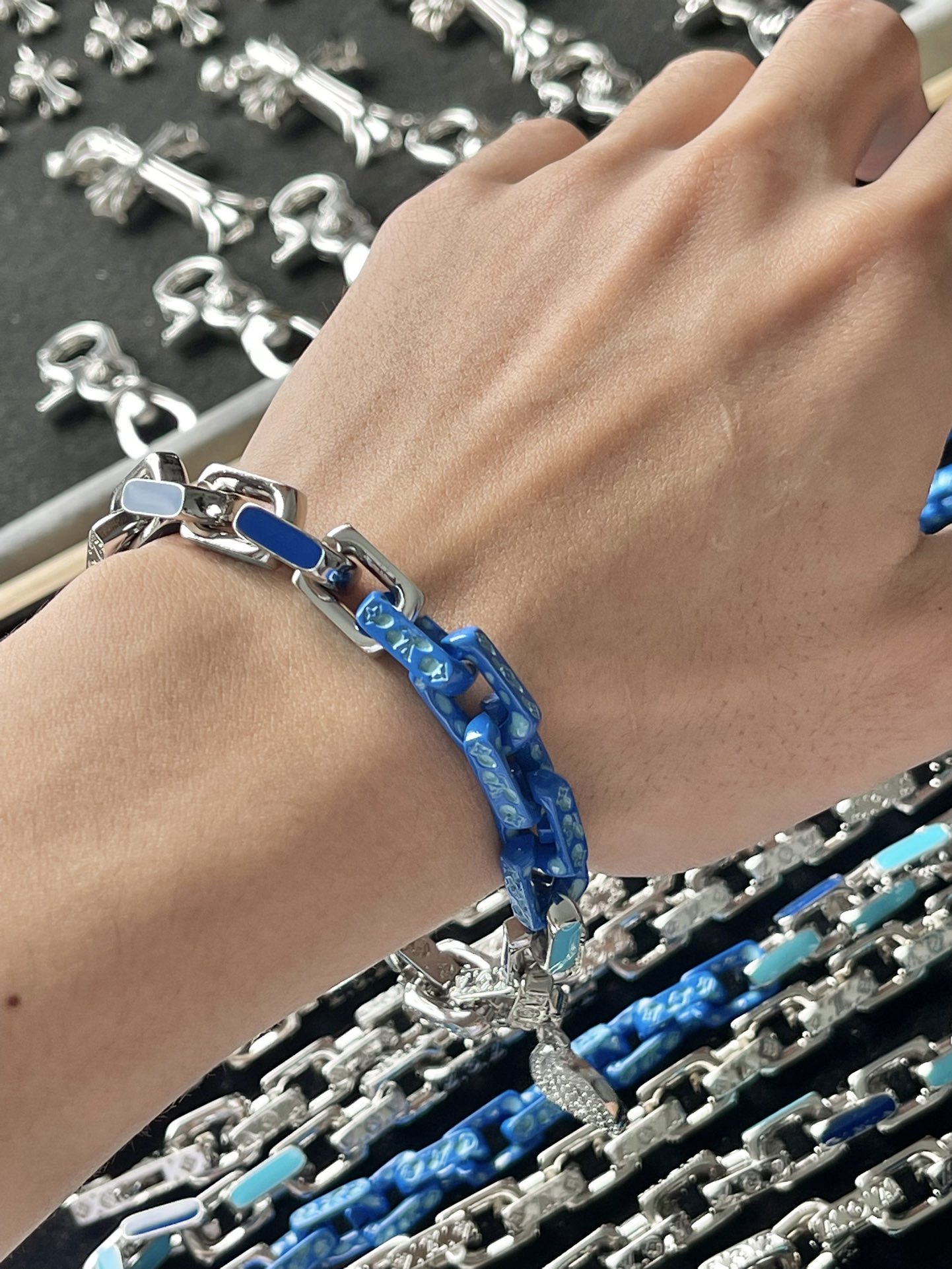 Louis Vuitton Mixed Color Chunky Bracelet Men - Original Replica Club