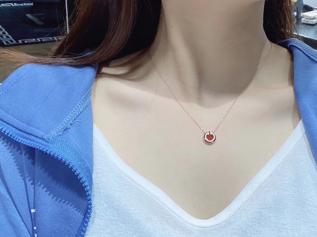 Tiffany Limited Version Round Pendant Necklace - Original Replica Club