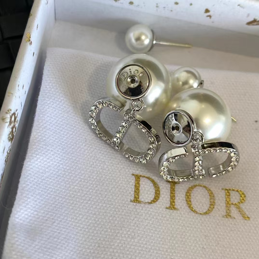 Dior Silver CD Pearl Earrings - Original Replica Club