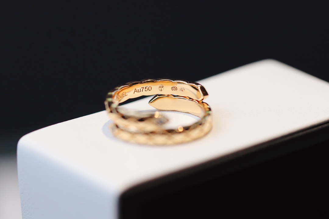 Chanel Coco Crush Toi et Moi Ring - Small Version - Original Replica Club