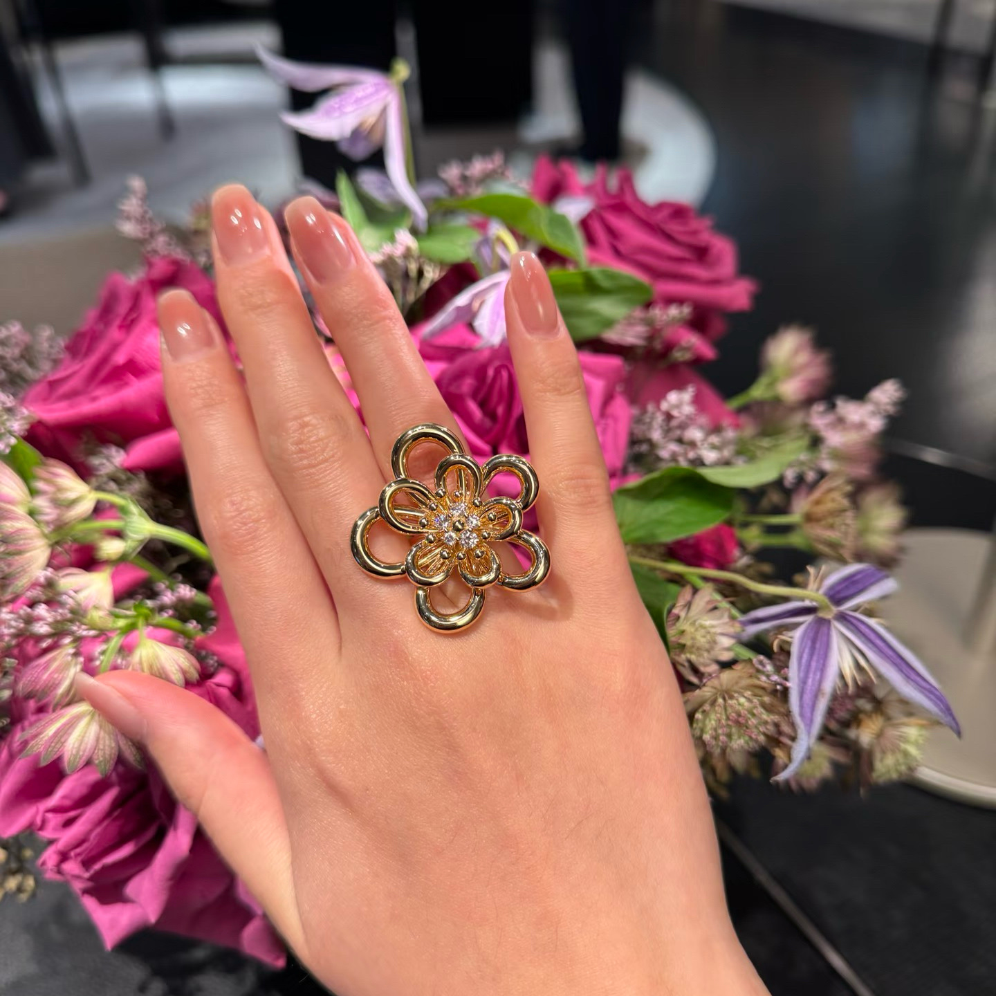 VCA Flowerlace Ring Hollow Flower - Original Replica Club