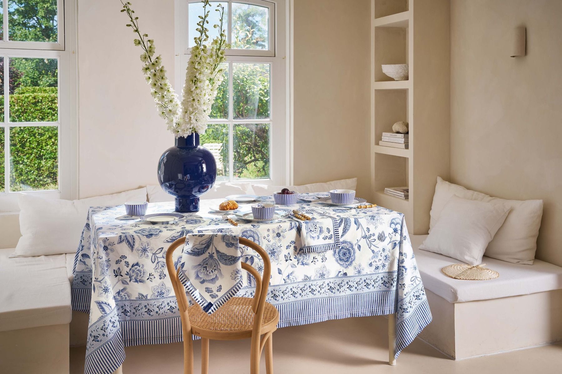 Table Cloth Royal Regal Flower Blue