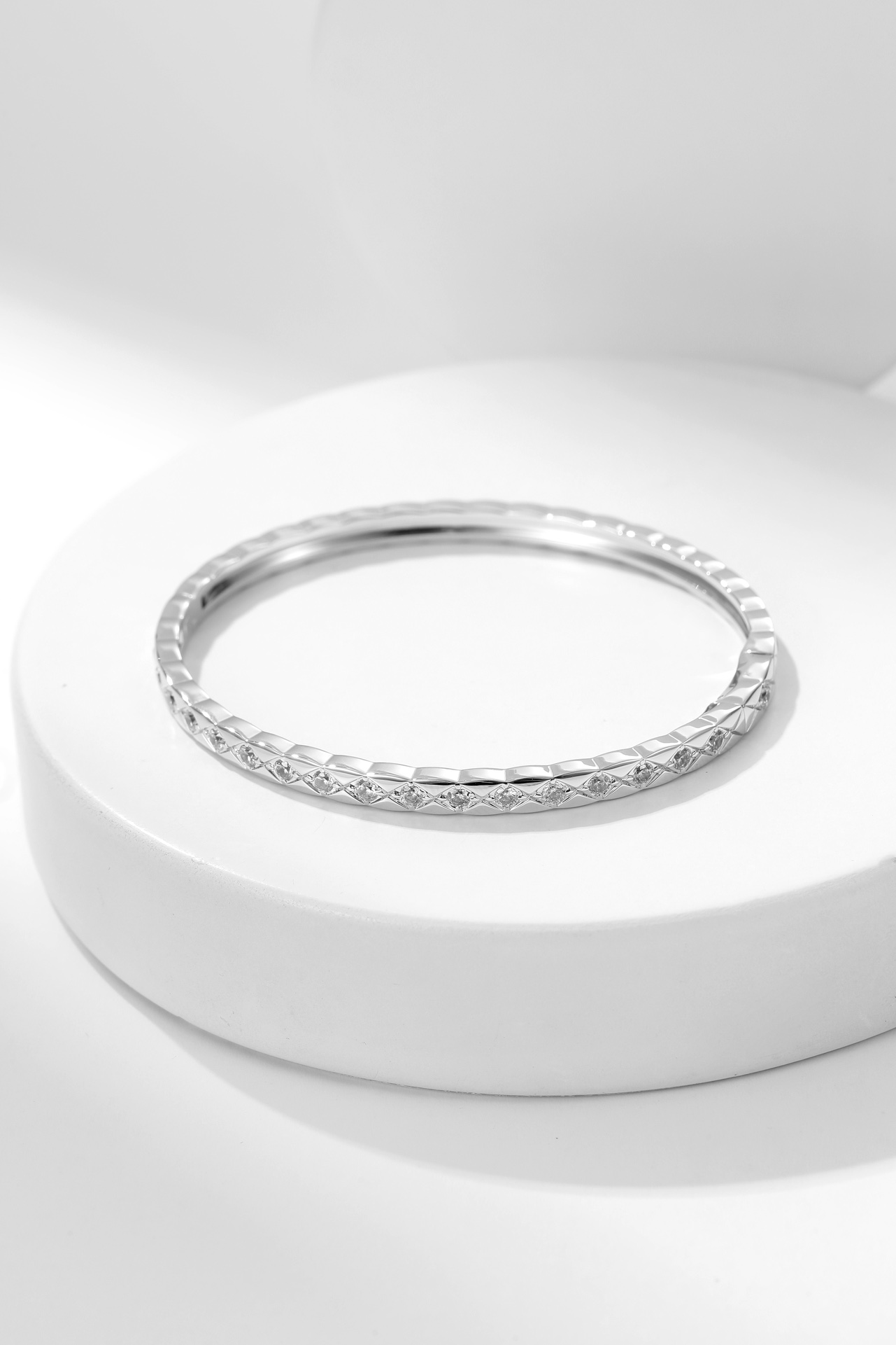Chanel Diamond Coco Crush Mini Bracelet Bangle - Original Replica Club
