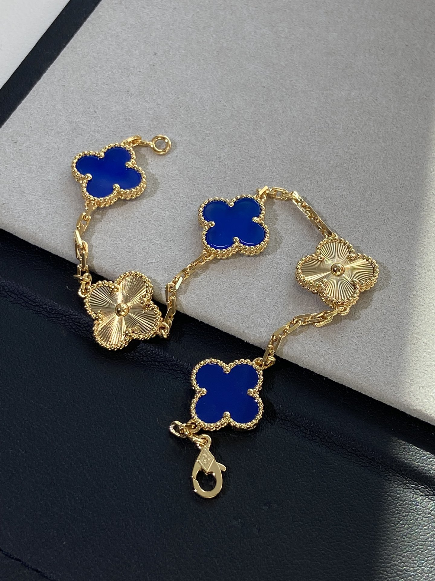 VCA Gold Guilloche and Deep Blue Agate Vintage Alhambra Bracelet 5 Motifs - Original Replica Club