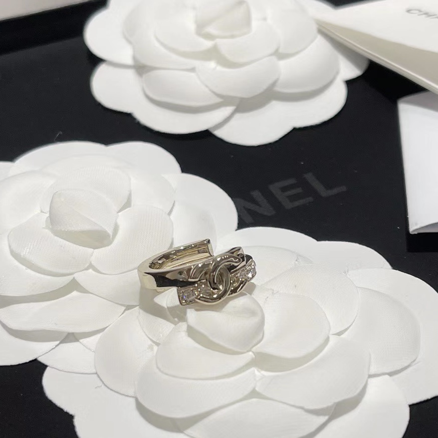 Chanel Two Row Staggered Ring - Original Replica Club