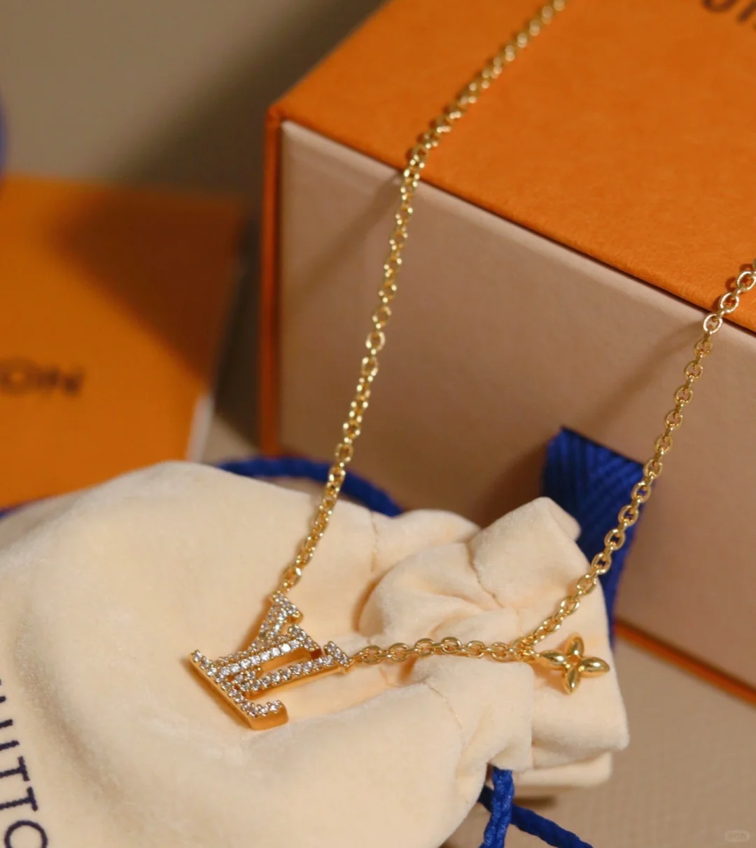 Louis Vuitton LV Letter Pendant Necklaces - Original Replica Club