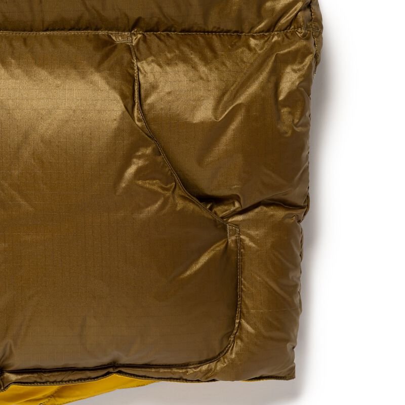 HUMAN MADE REVERSIBLE DOWN VEST