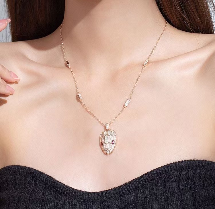 Bvlgari Serpenti Seduttori Necklace - Original Replica Club