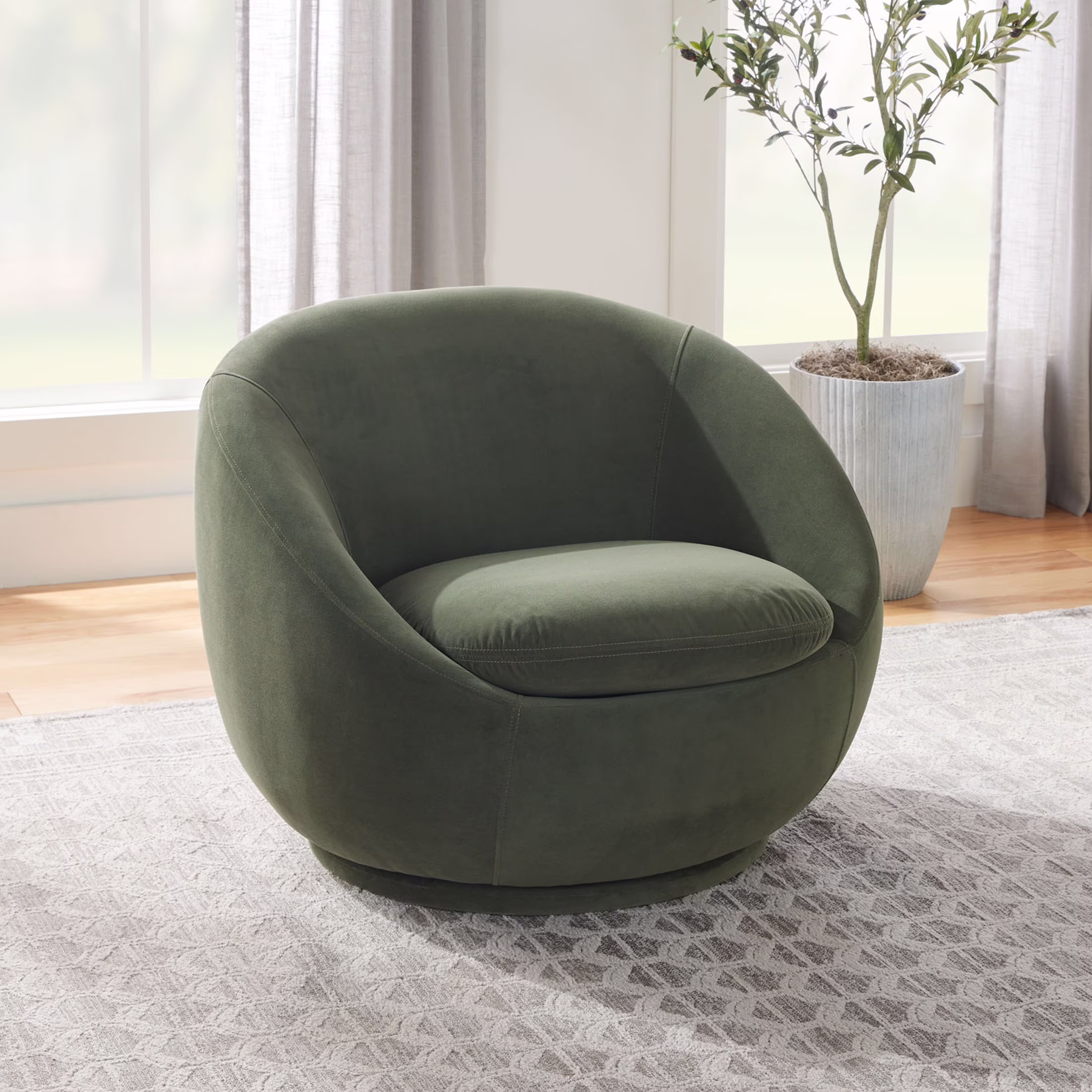 Better Homes & Gardens Mira Swivel Accent Chair, Cream Shearling - Image 5