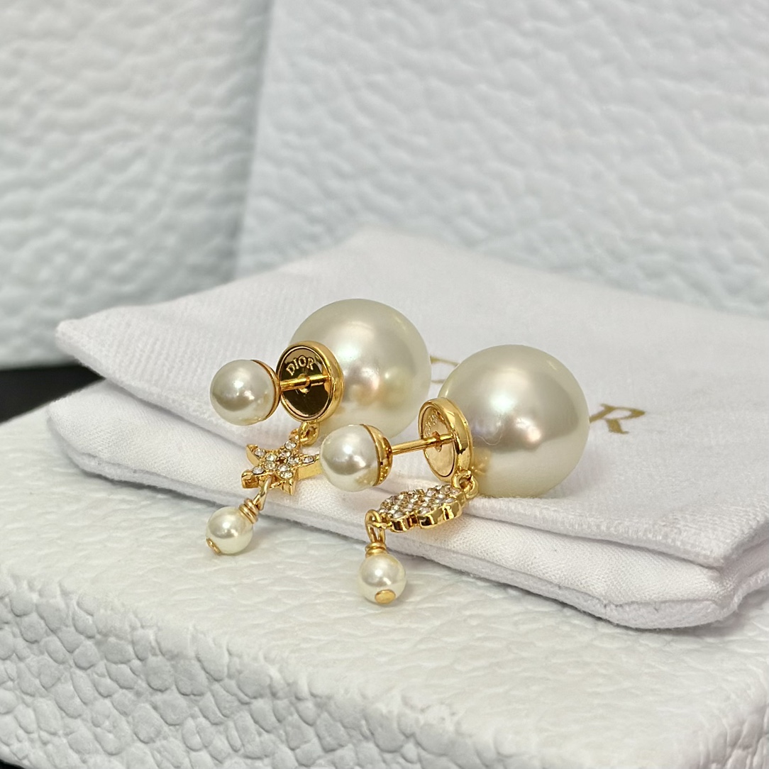 Dior Asymmetric Star Clover Dangle Pearl Earrings - Original Replica Club