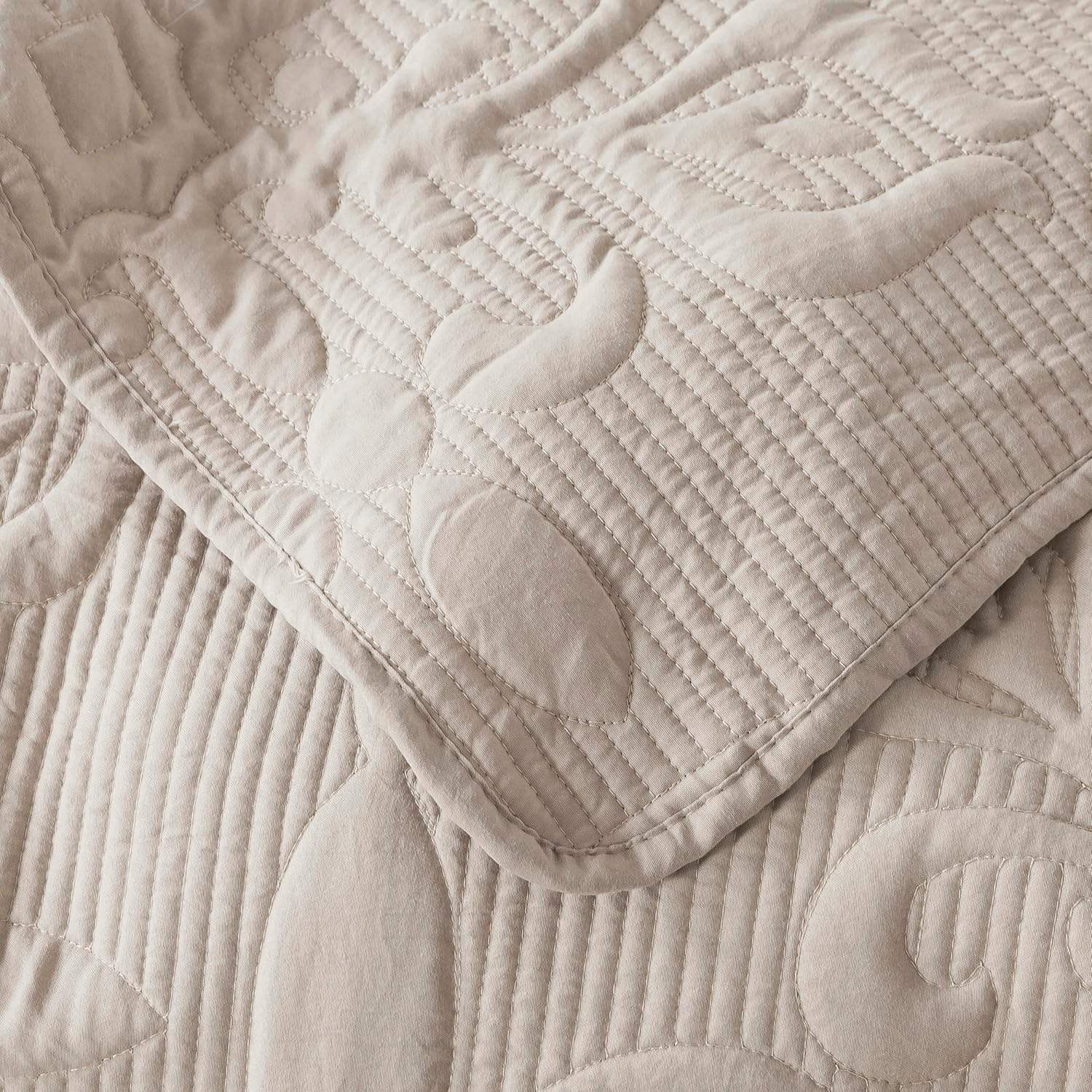 High Grade Cotton Satin Quilted Bedspread Bedding Set Soft Silky Breathable Summer Quilt Bedspread For Bedroom Daily Use