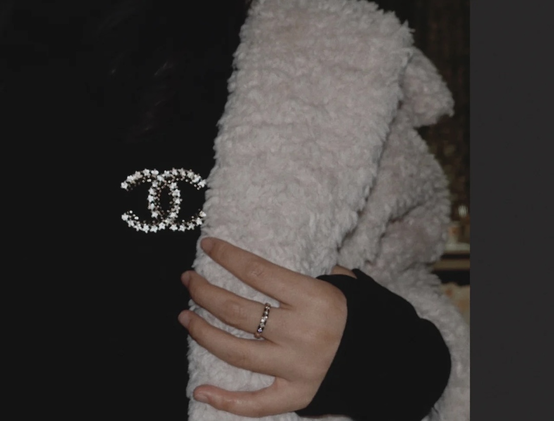 Chanel Little Star Leather Wrap CC Brooch - Original Replica Club