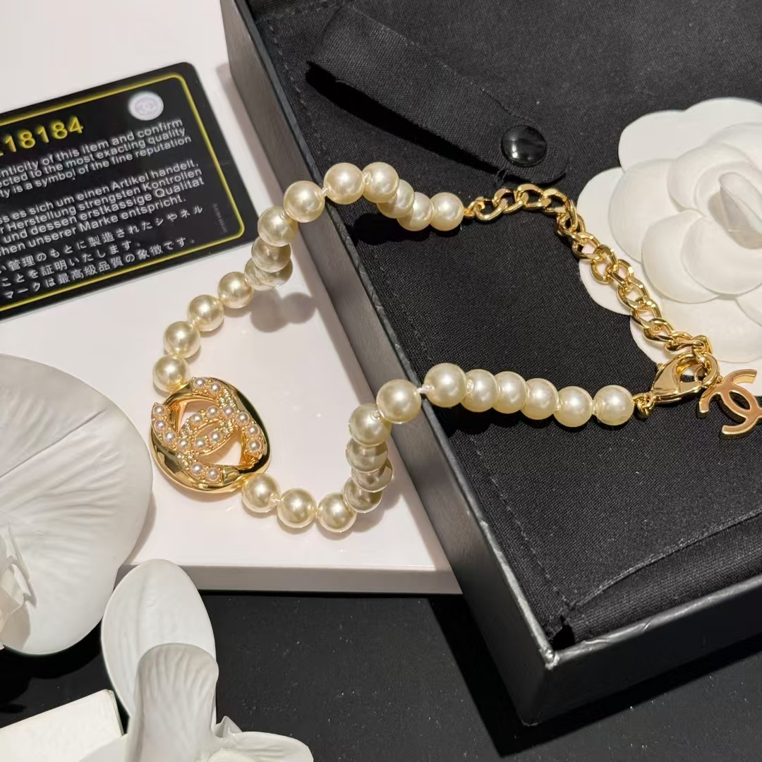 Chanel Round Double C Pendant Pearl Choker Necklace - Original Replica Club