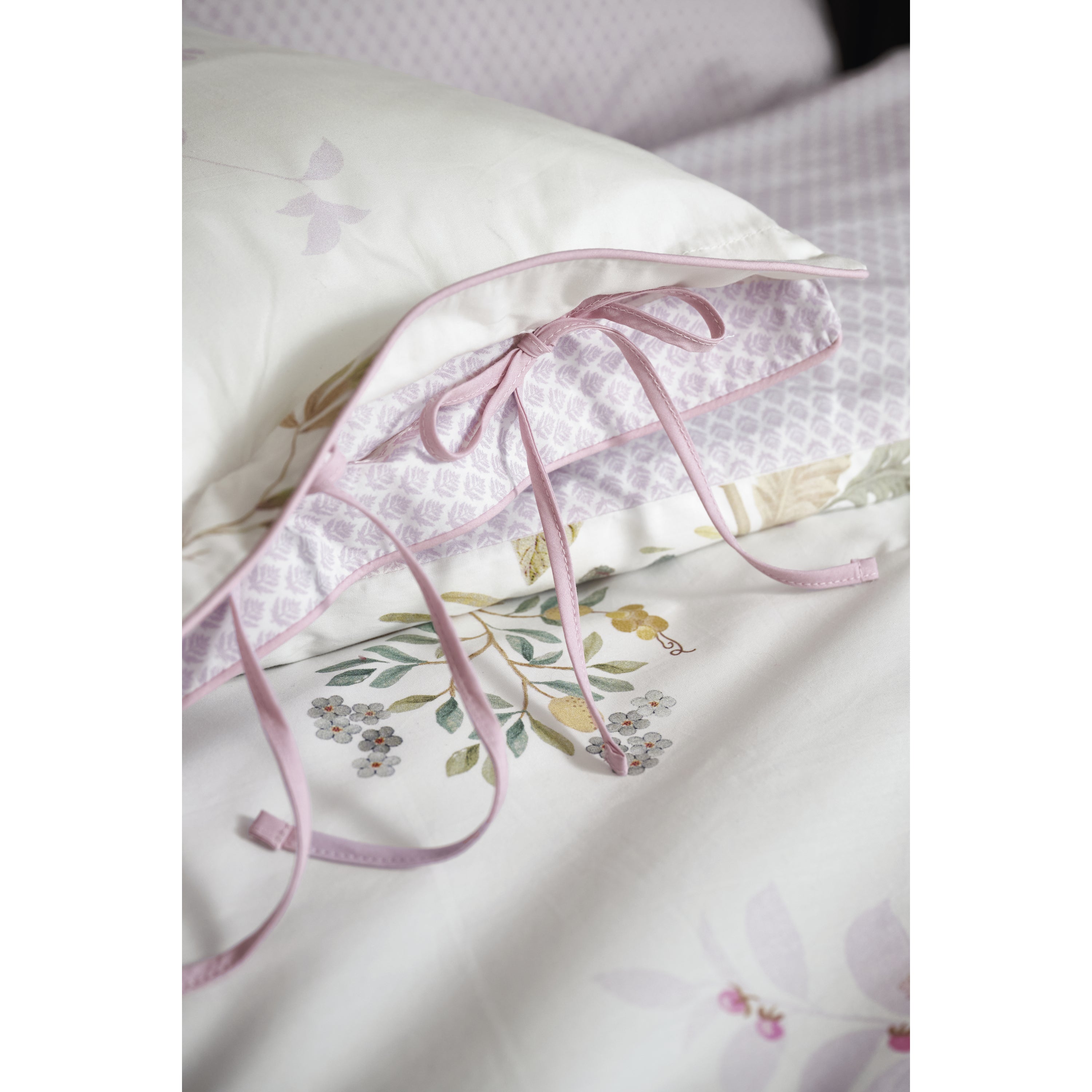 Pip Studio Bustani Dekbedovertrek 240 x 200/220 cm - Wit