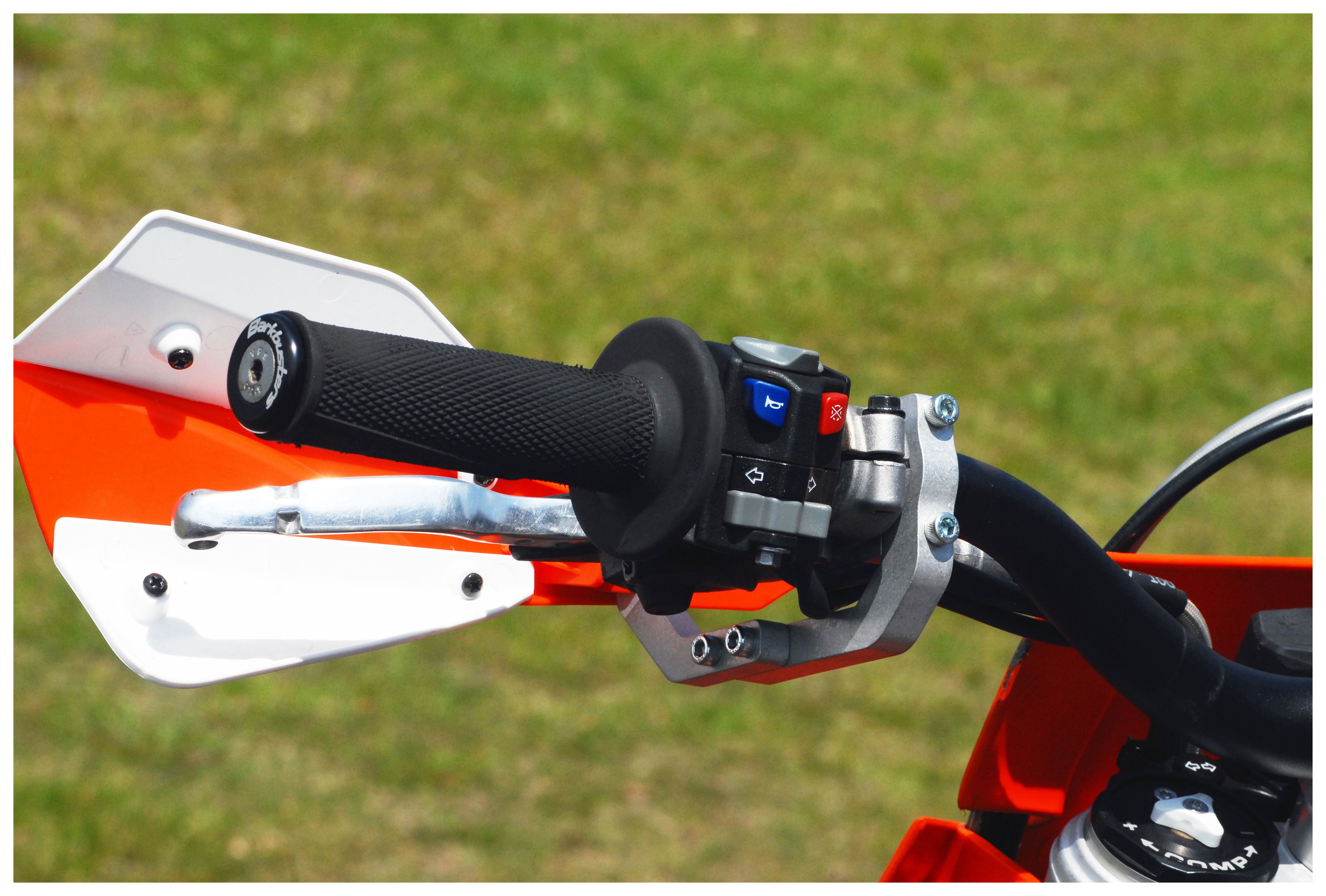 SportsBikeShop Barkbusters Sabre MX Handguards