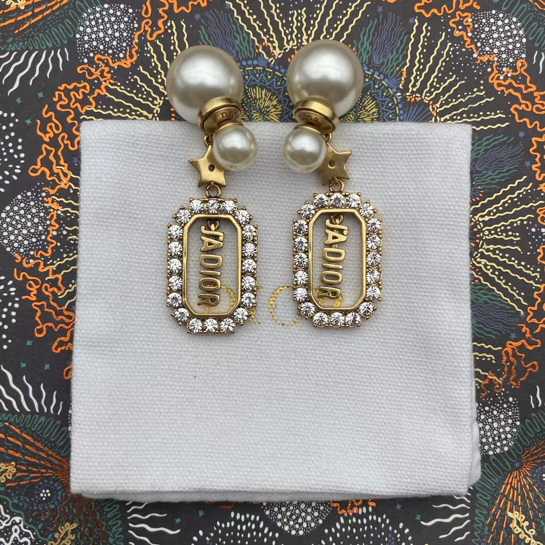 Dior JADIOR Drop Pearl Earrings - Original Replica Club