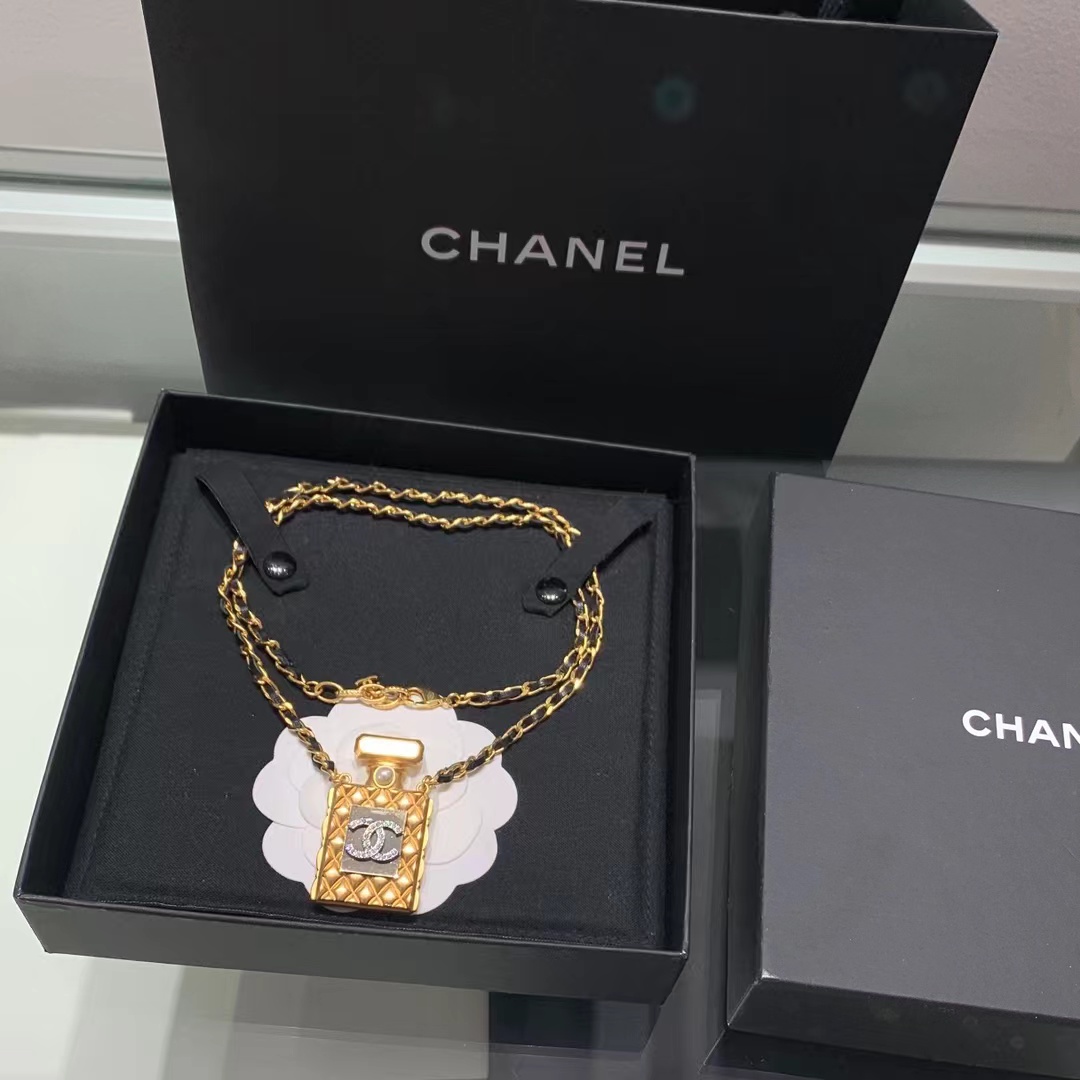 Chanel Perfume Bottle Necklace - Original Replica Club
