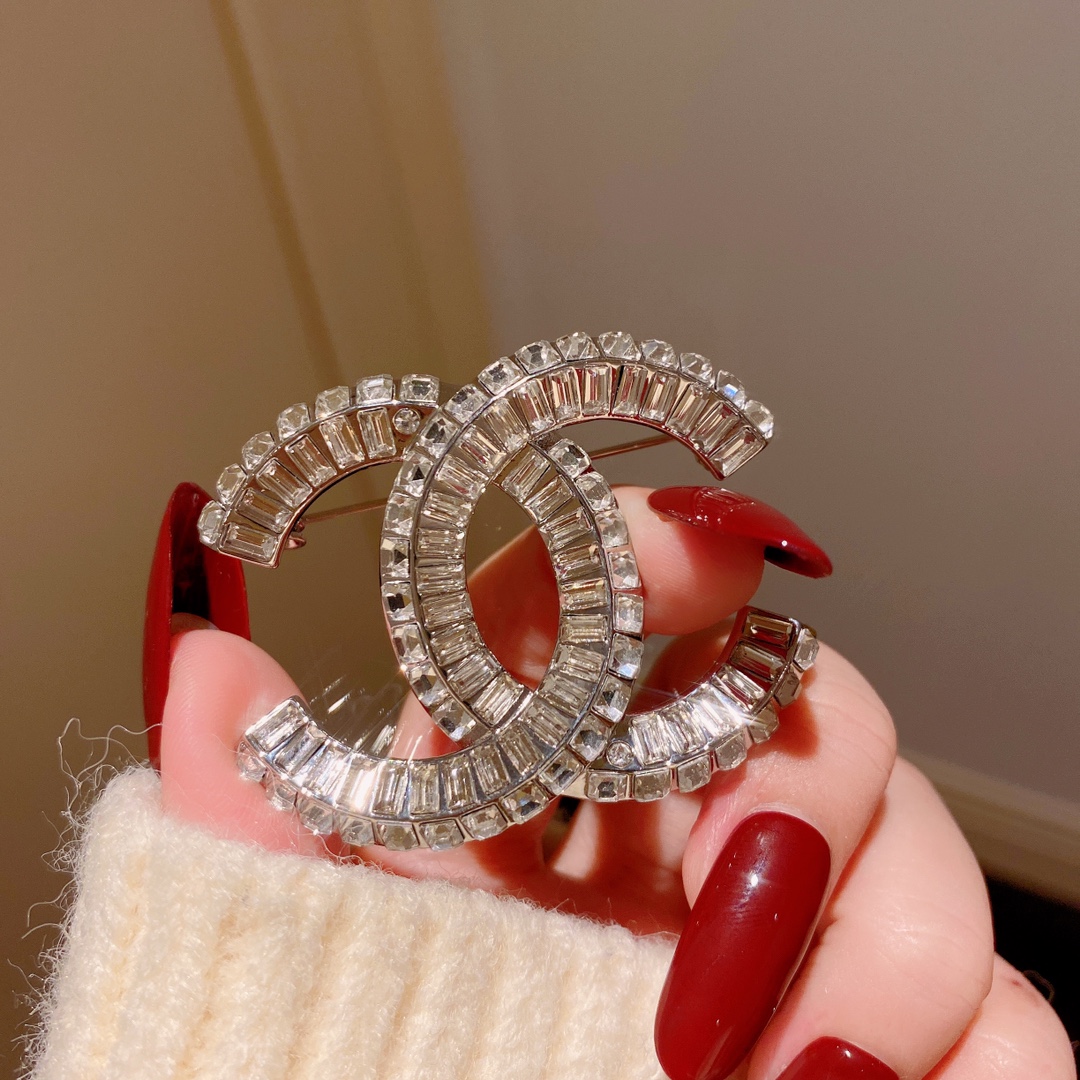 Chanel Rectangular Rhinestone CC Brooch - Original Replica Club