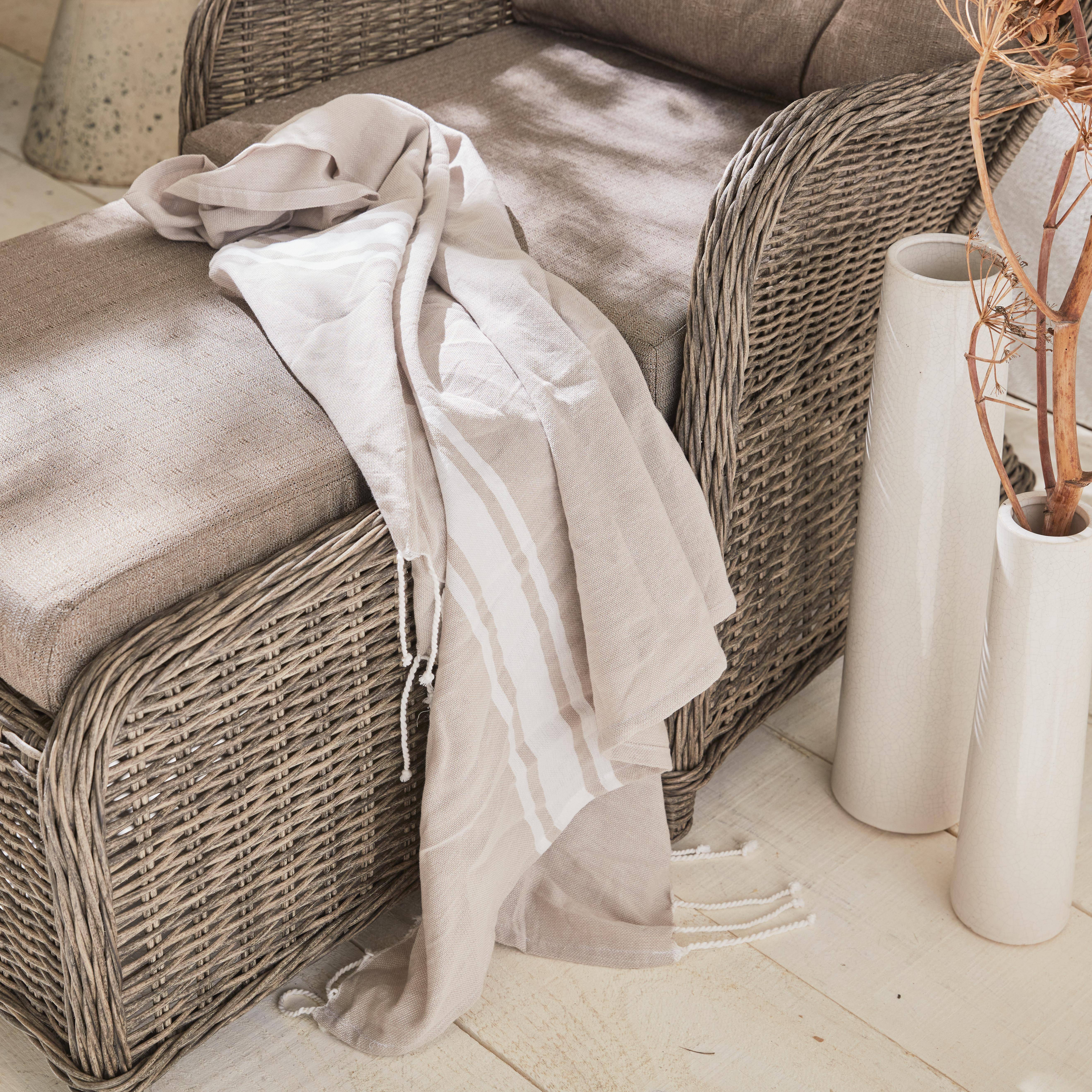 Guiluce - Sillón de jardín con reposapiés de resina trenzada, set de 2