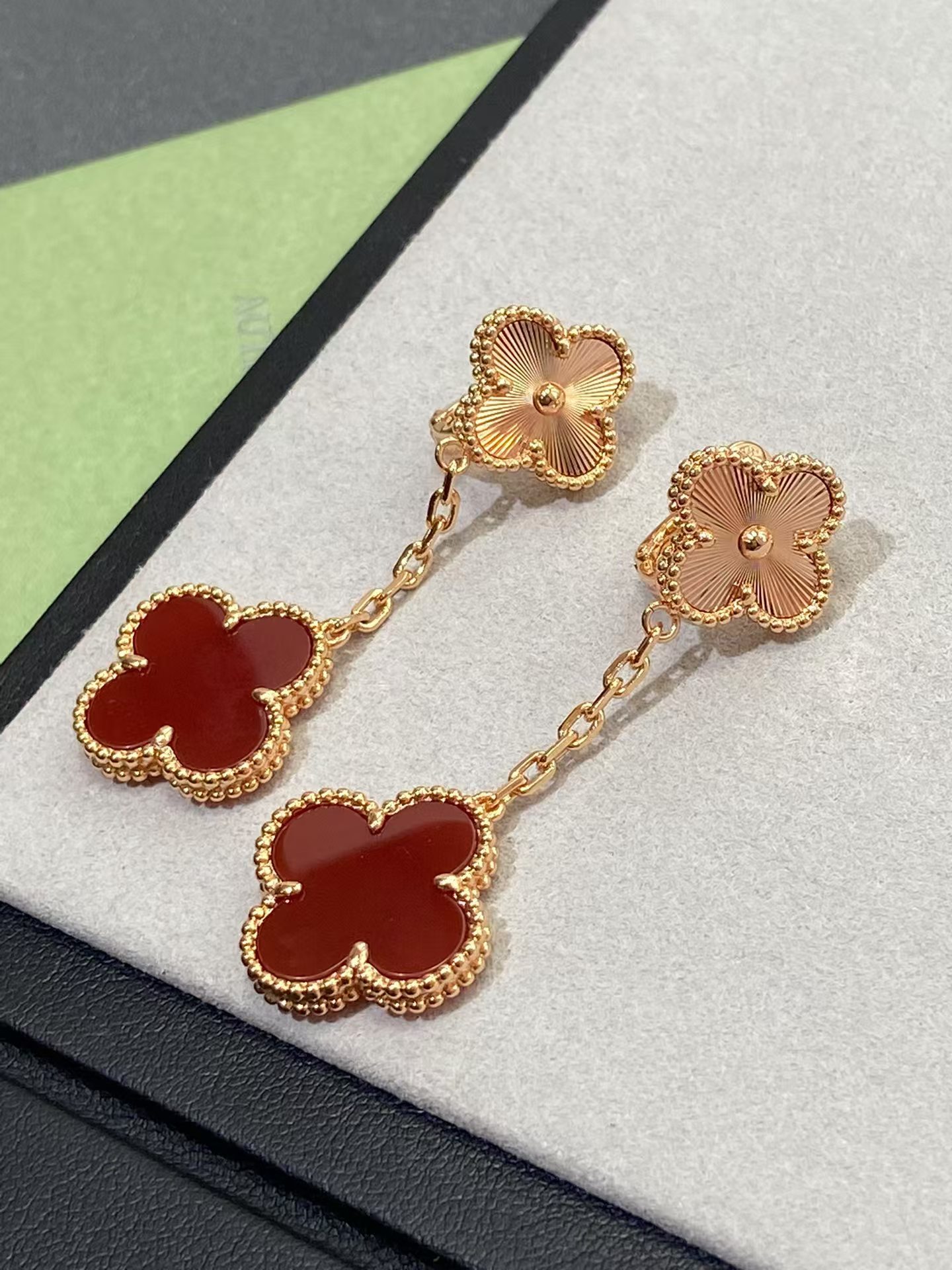 VCA Magic Alhambra Earrings, 2 Motifs - Original Replica Club