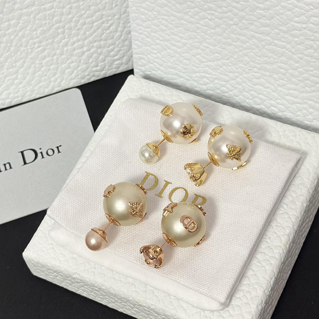 Dior New Two Pearls Stud Earrings - Original Replica Club