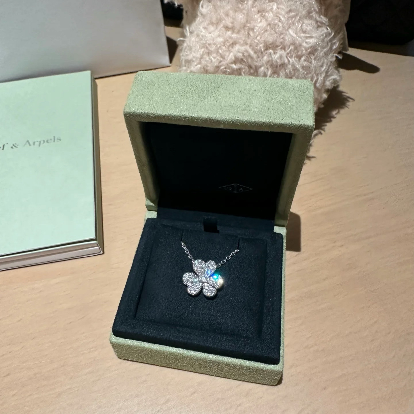 VCA Full Diamond Frivole Pendant Necklace - Mini - Original Replica Club