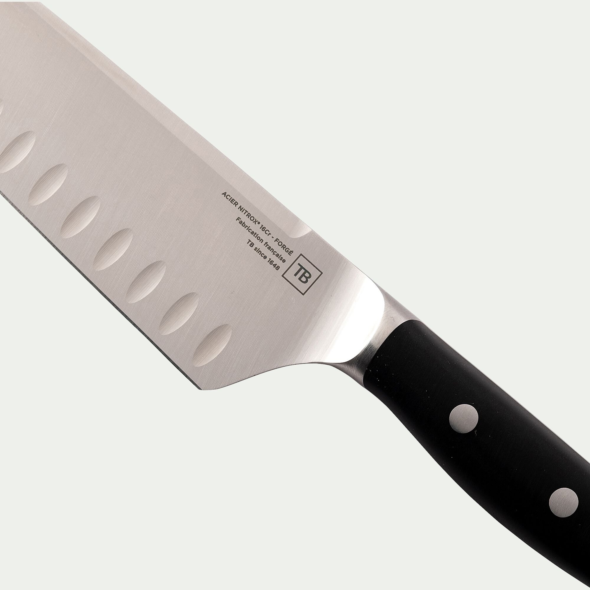 SIDONIE - Couteau forgé japonais Santoku avec lame 18 cm en acier inoxydable