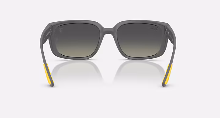 Ray-Ban RB4443M SCUDERIA FERRARI COLLECTION