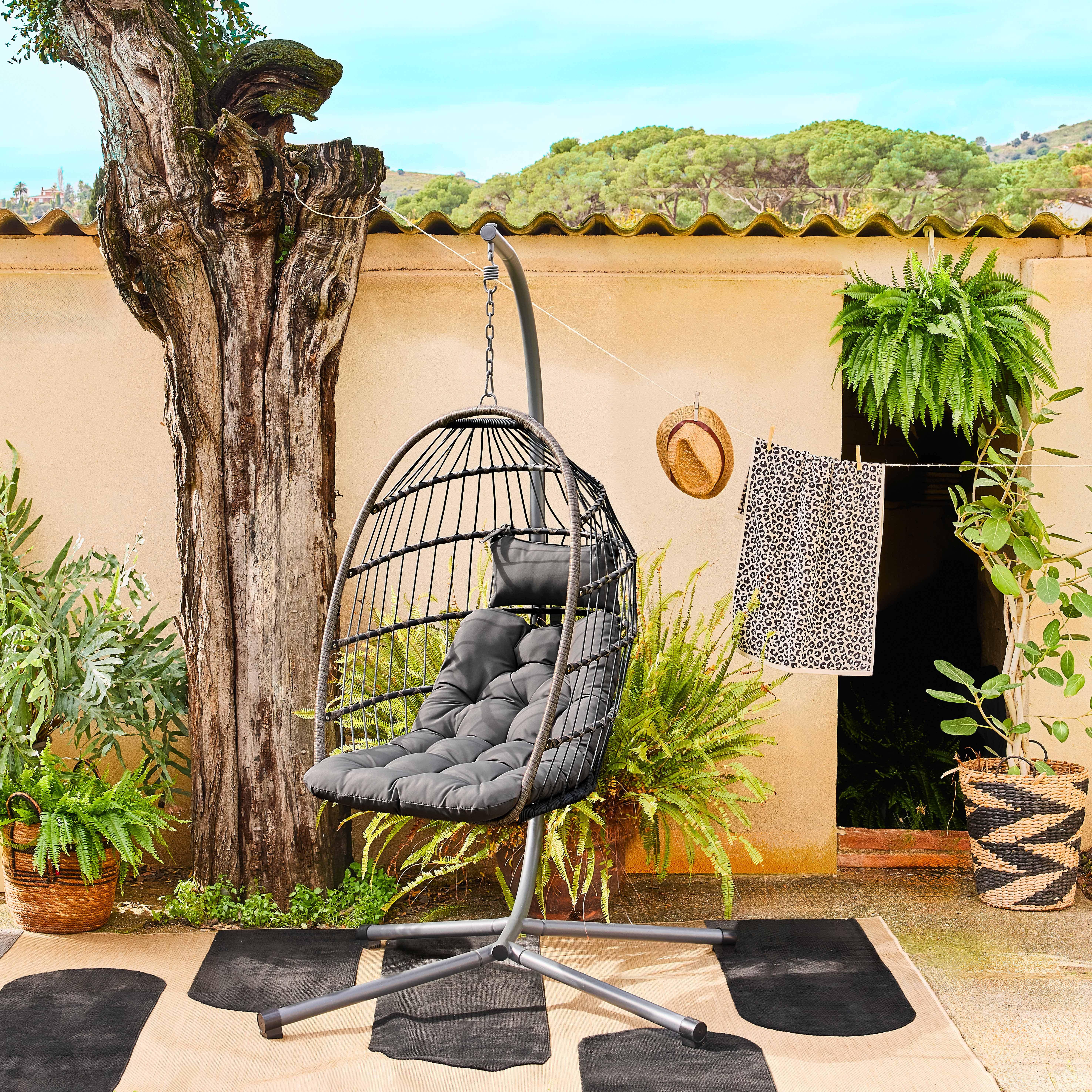 Toscana - Sillón colgante de jardín tipo huevo de acero y poliéster