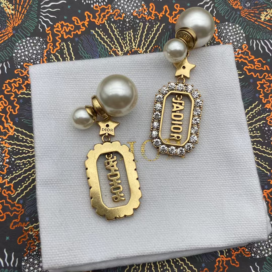 Dior JADIOR Drop Pearl Earrings - Original Replica Club