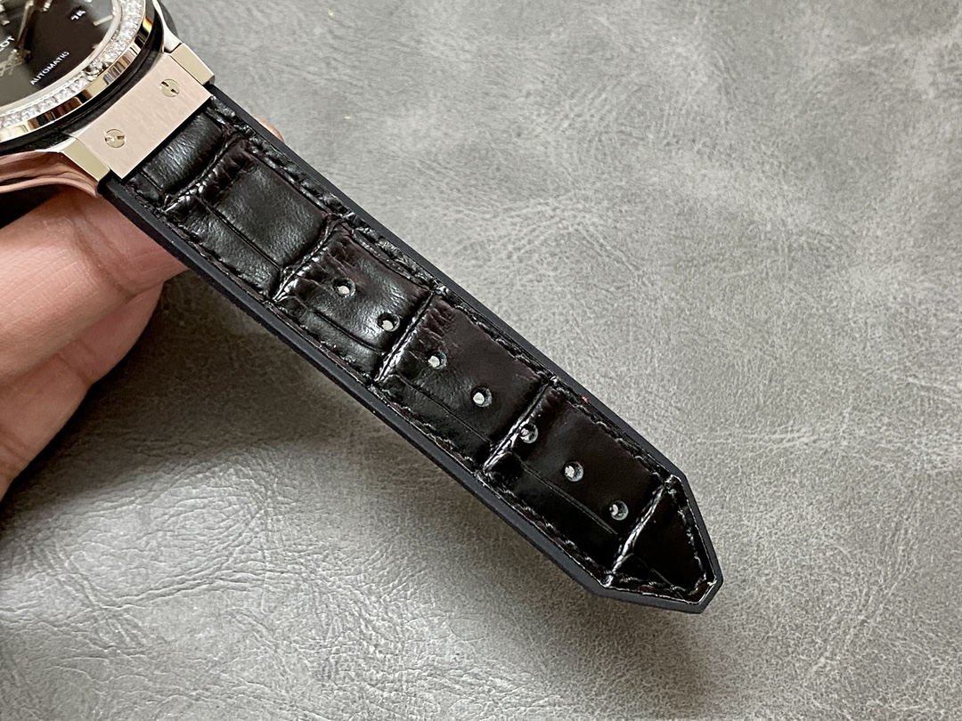 Hublot Classic Fusion 565.nx.1470.lr.1204 38mm