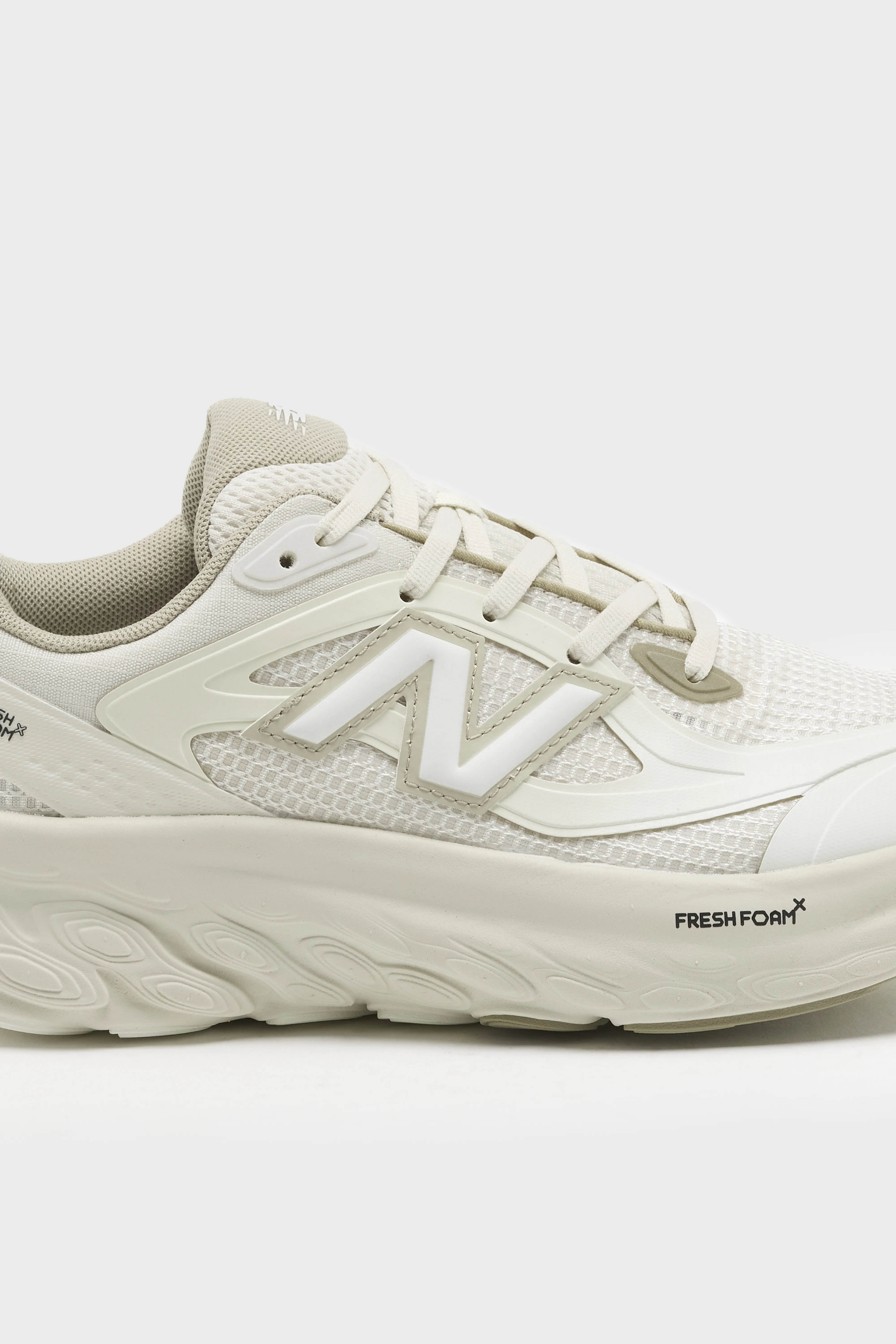 Bellerose Fresh Foam Trainer for Women  (261 / W / OFF WHITE)