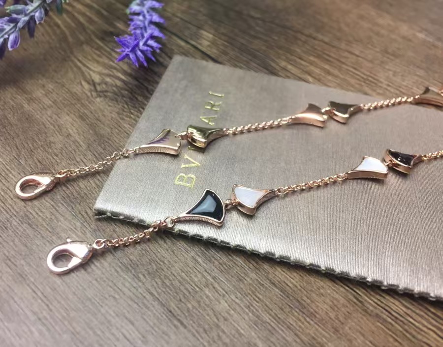 Bvlgari Divas' Dream Bracelet - Original Replica Club