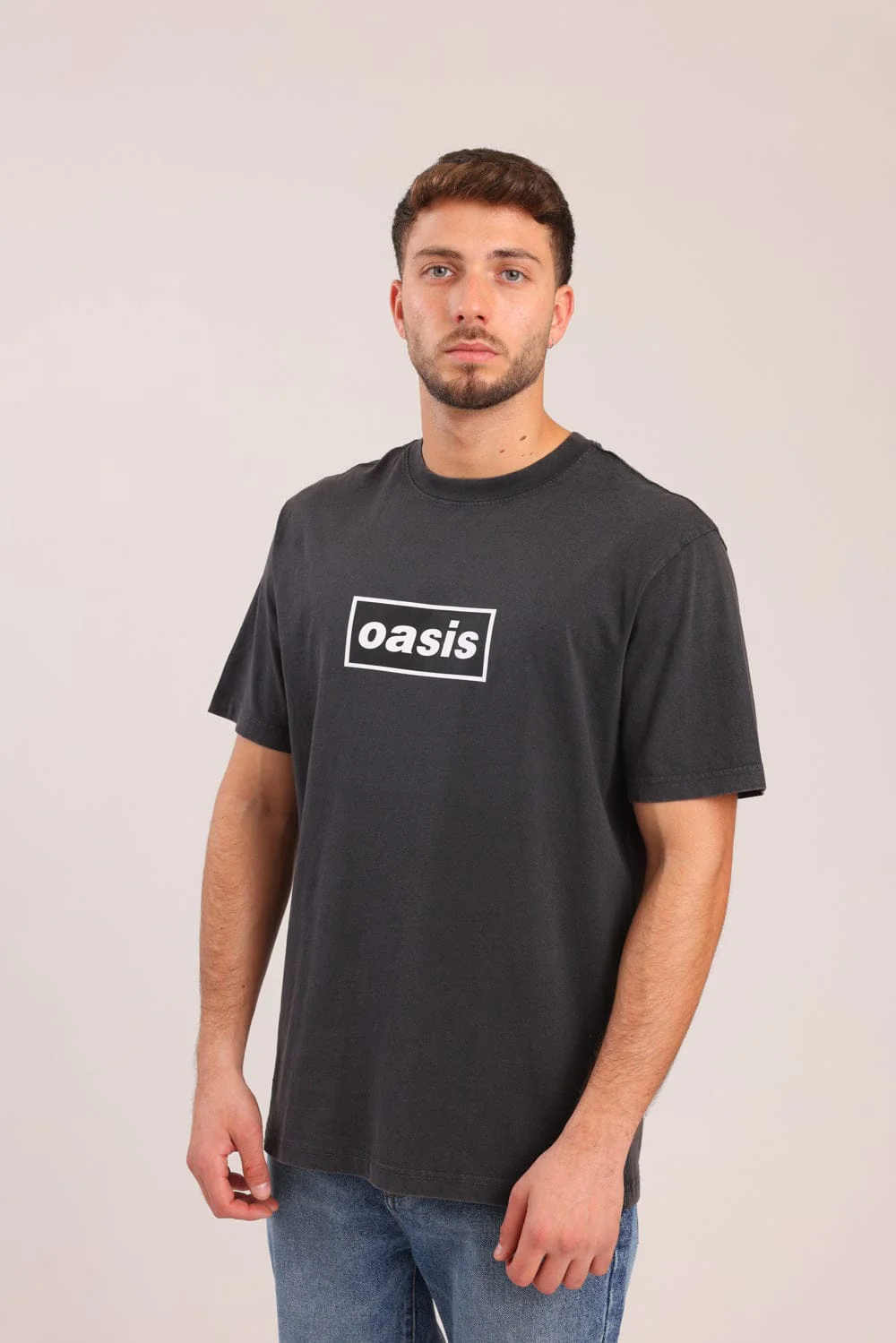 חולצה ממותגת OASIS