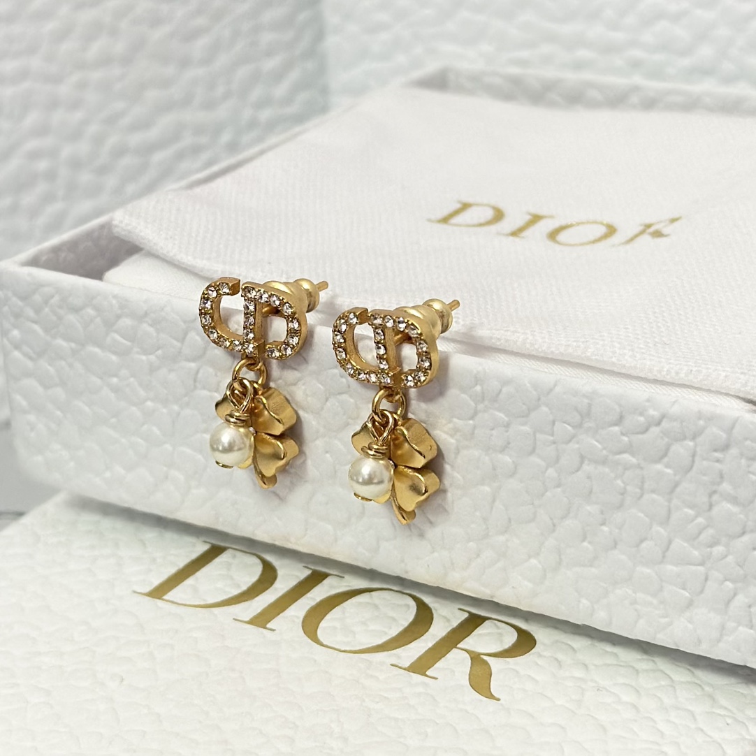 Dior Four Clover Pearl Earrings - Original Replica Club