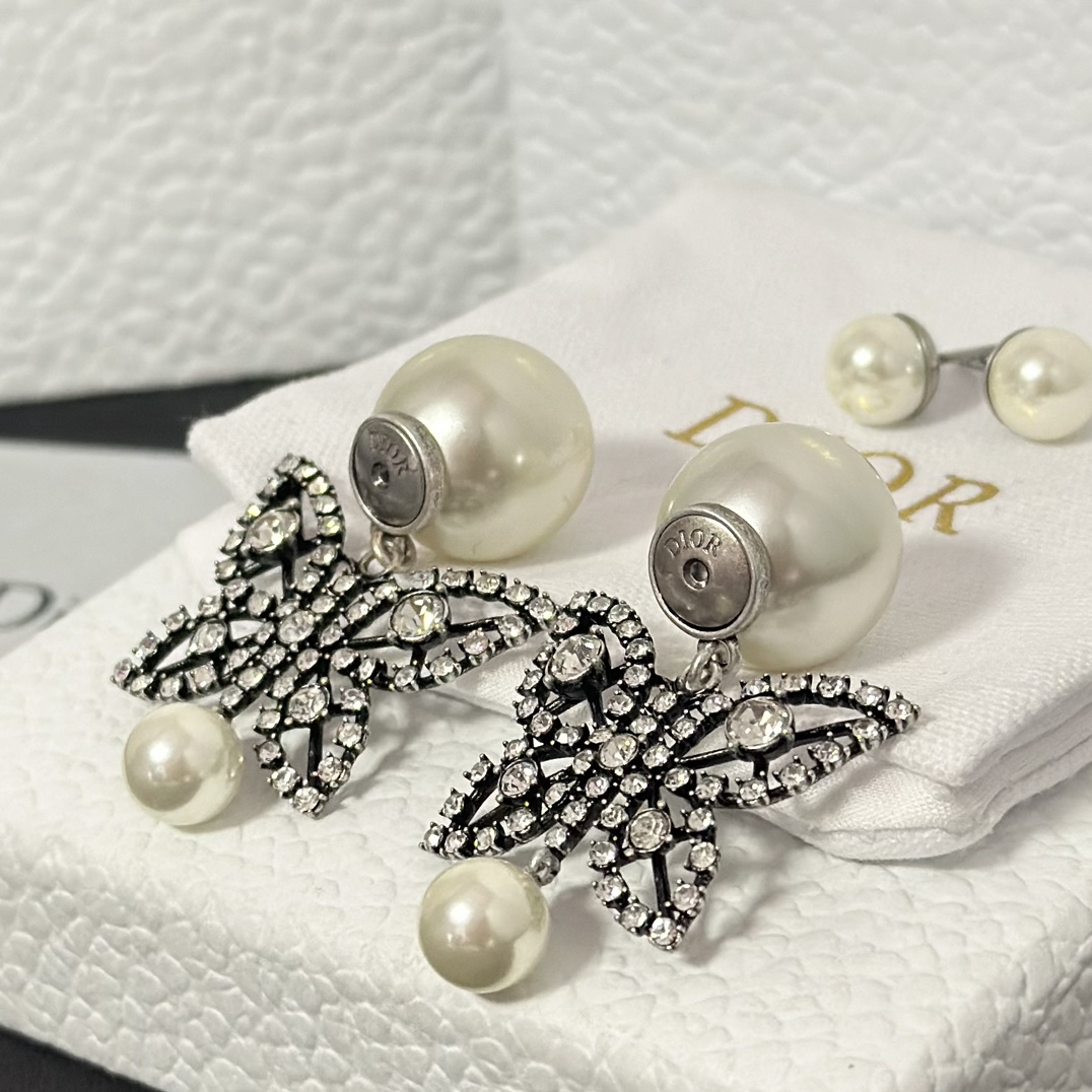 Dior Butterfly Pearl Drop Earrings - Original Replica Club