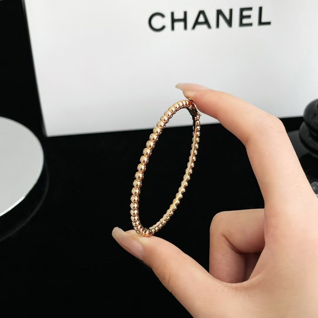 VCA Perlee Pearls of Gold Bracelet - Medium Bangle - Original Replica Club