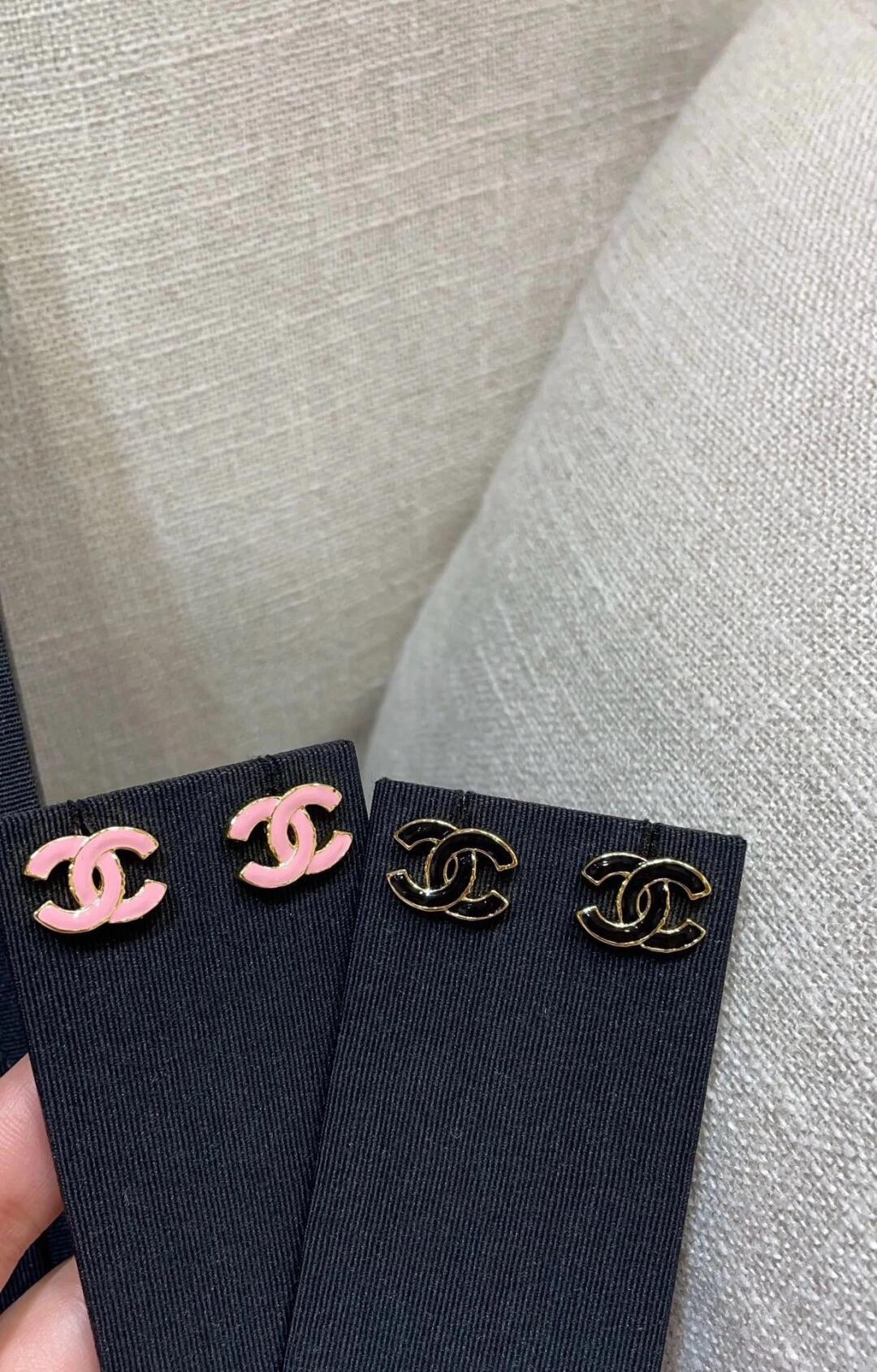 Chanel Pink Enamel CC Earrings - Original Replica Club