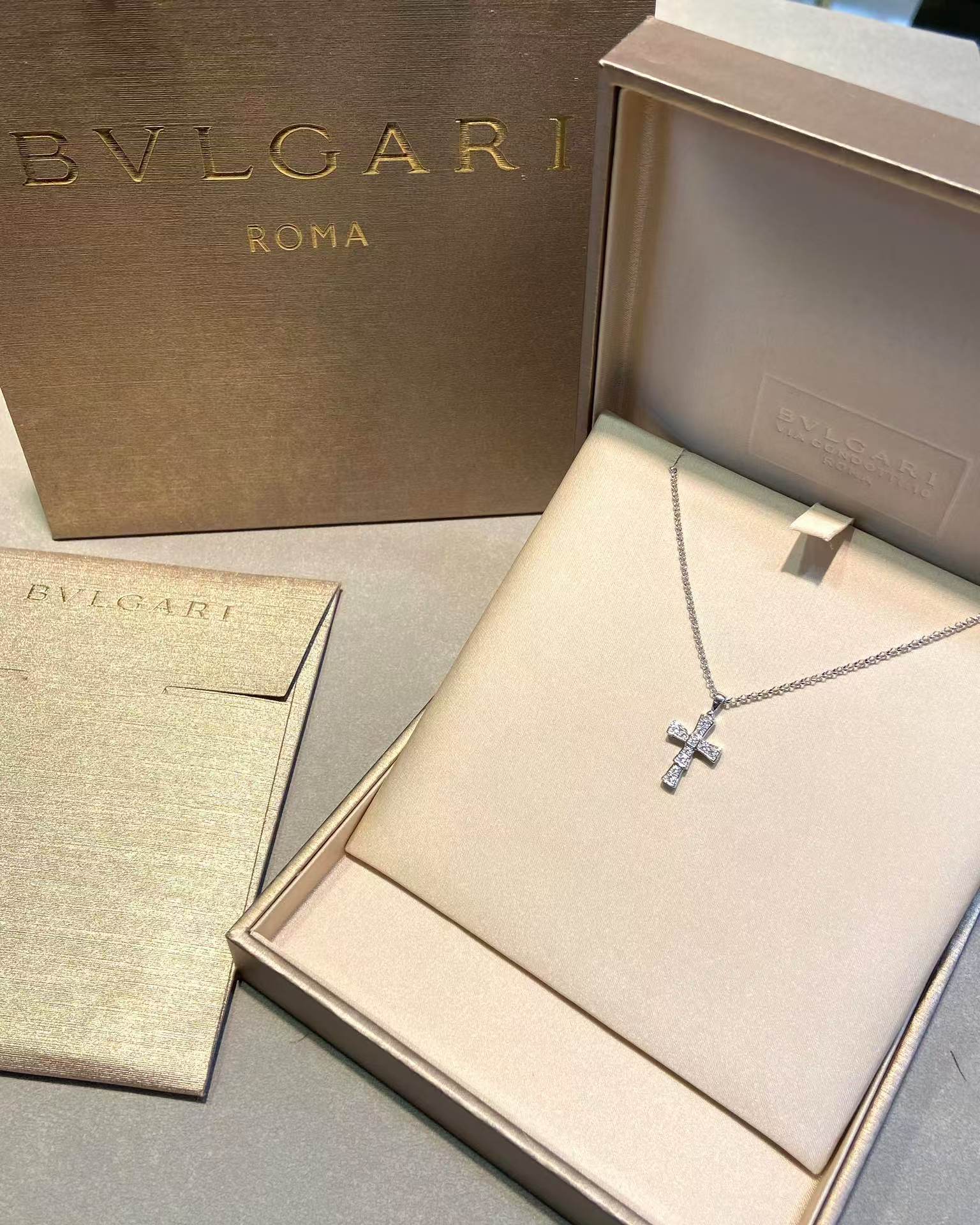 Bvlgari Cross Croce Pendant Necklace - Original Replica Club