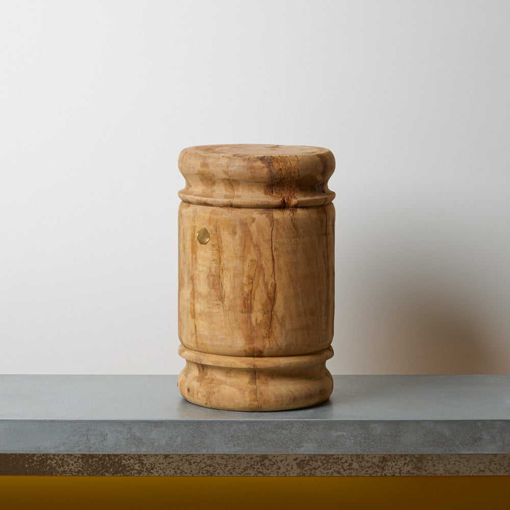 Tabouret en bois massif