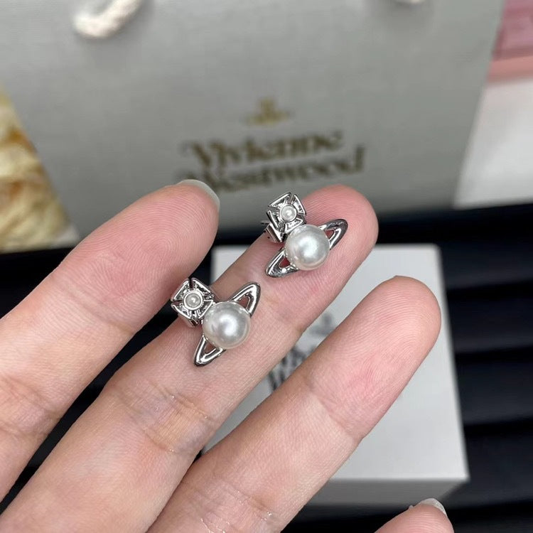 Vivienne Westwood Pearl Stud Saturn Earrings - Original Replica Club
