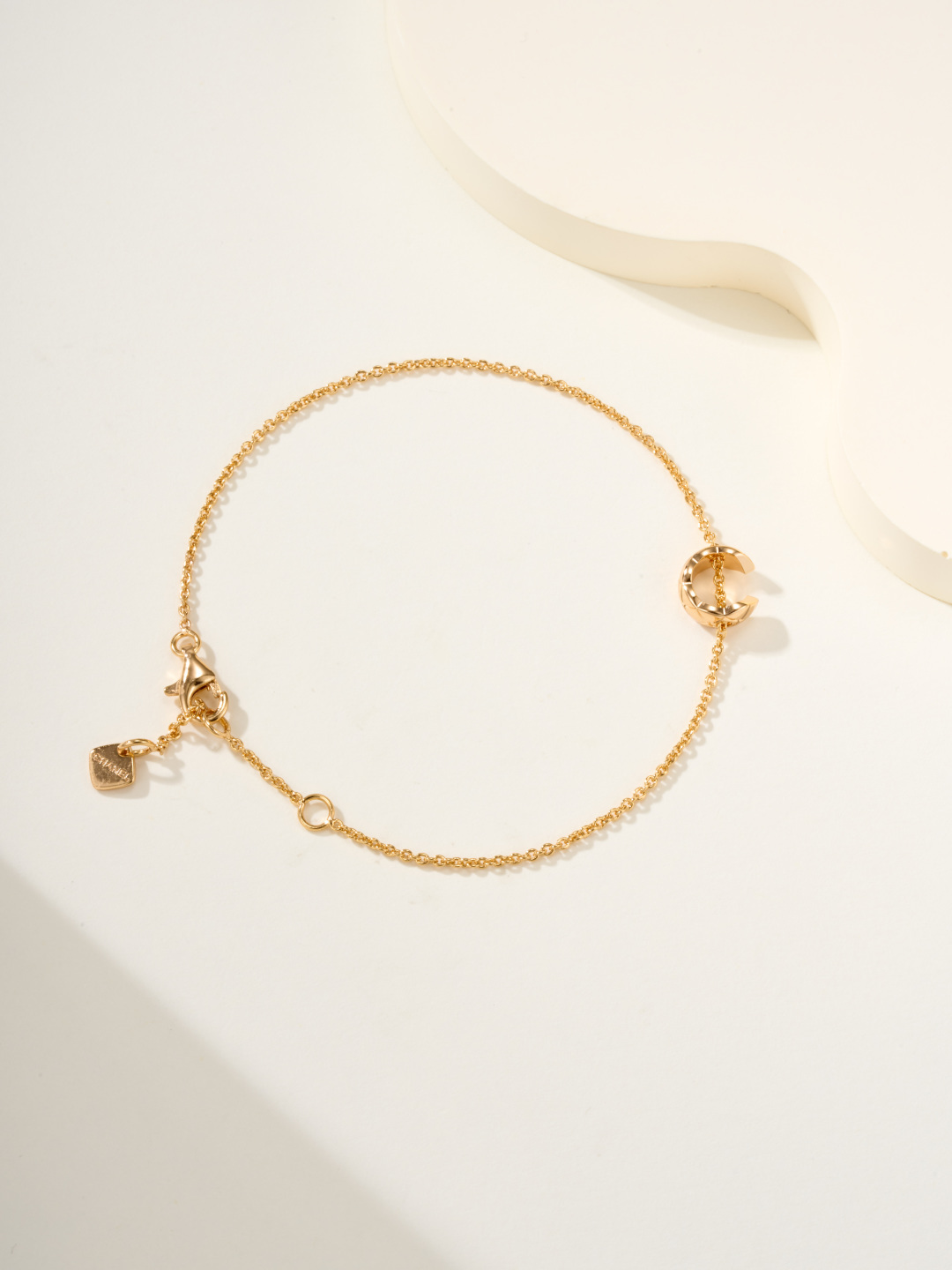 Chanel Coco Crush Chain Bracelet Dainty Jewelry - Original Replica Club