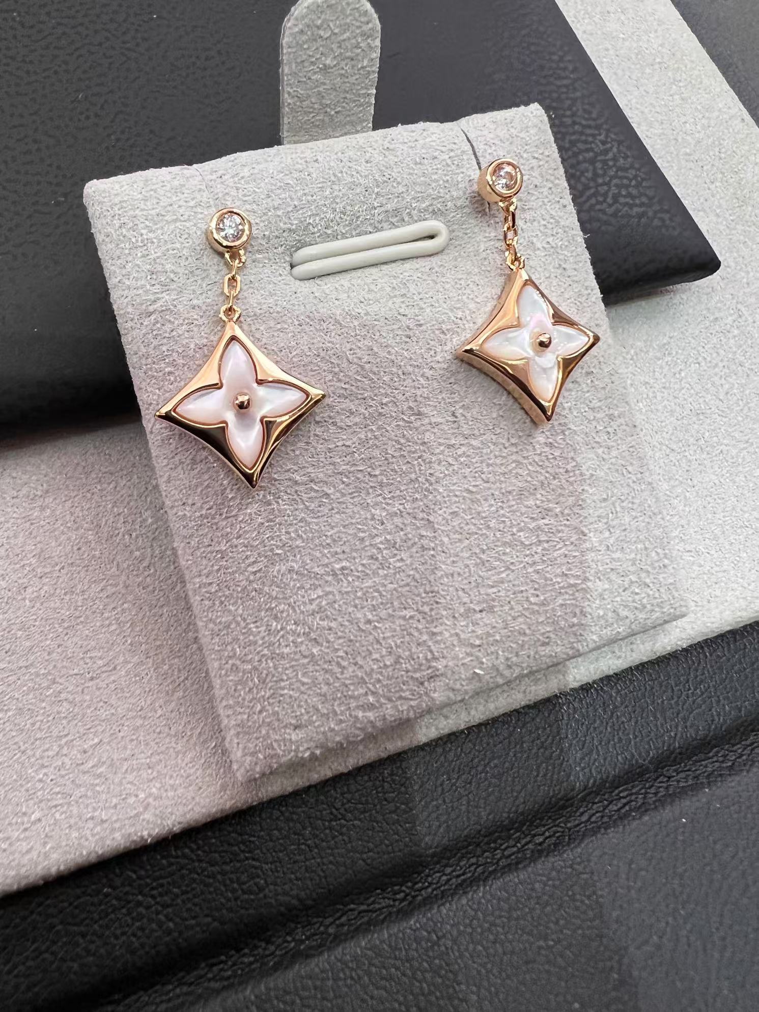 Louis Vuitton Color Blossom BB Star Earring Studs - Original Replica Club