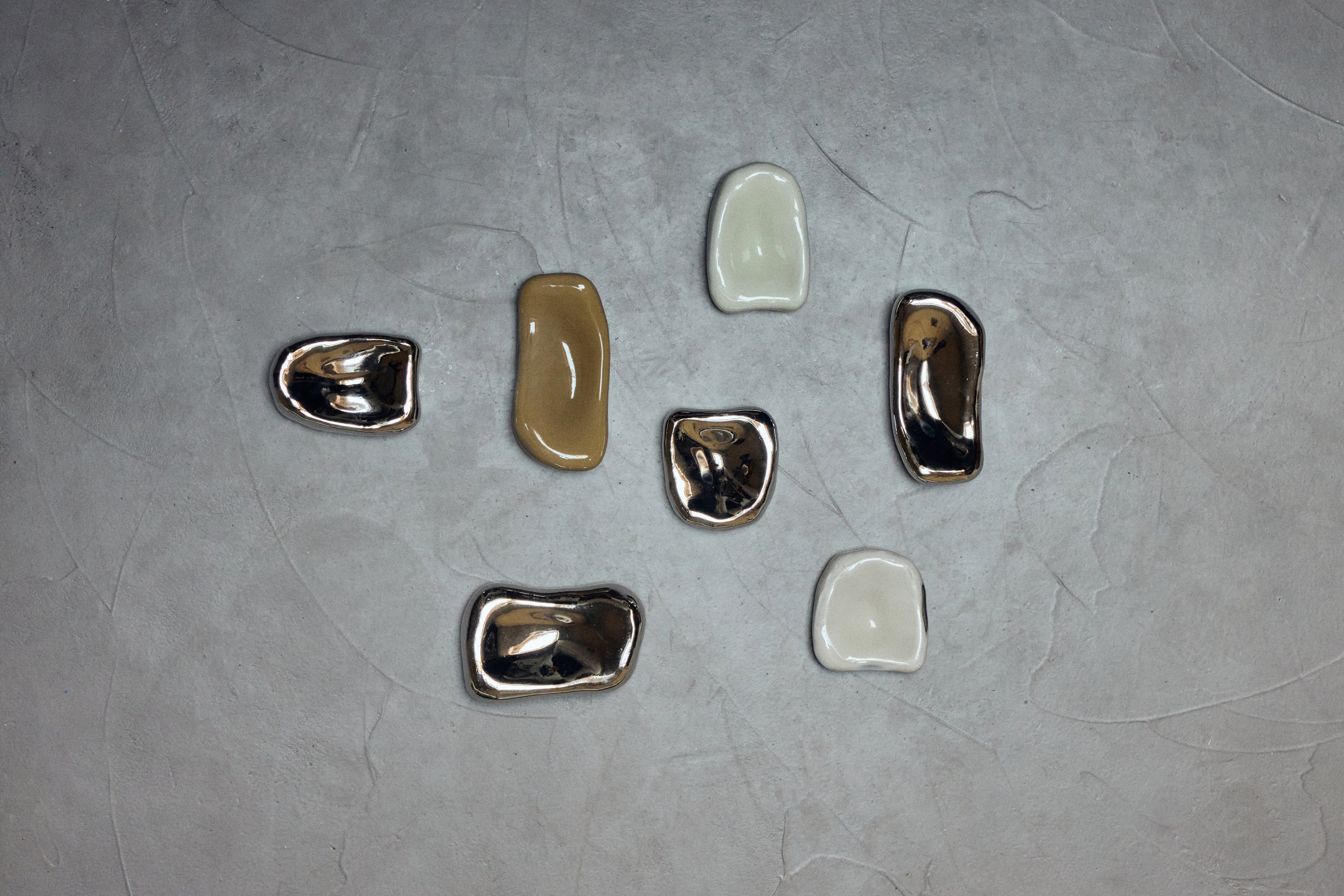 HKliving Glass Sculpture Wandornament - Pebble