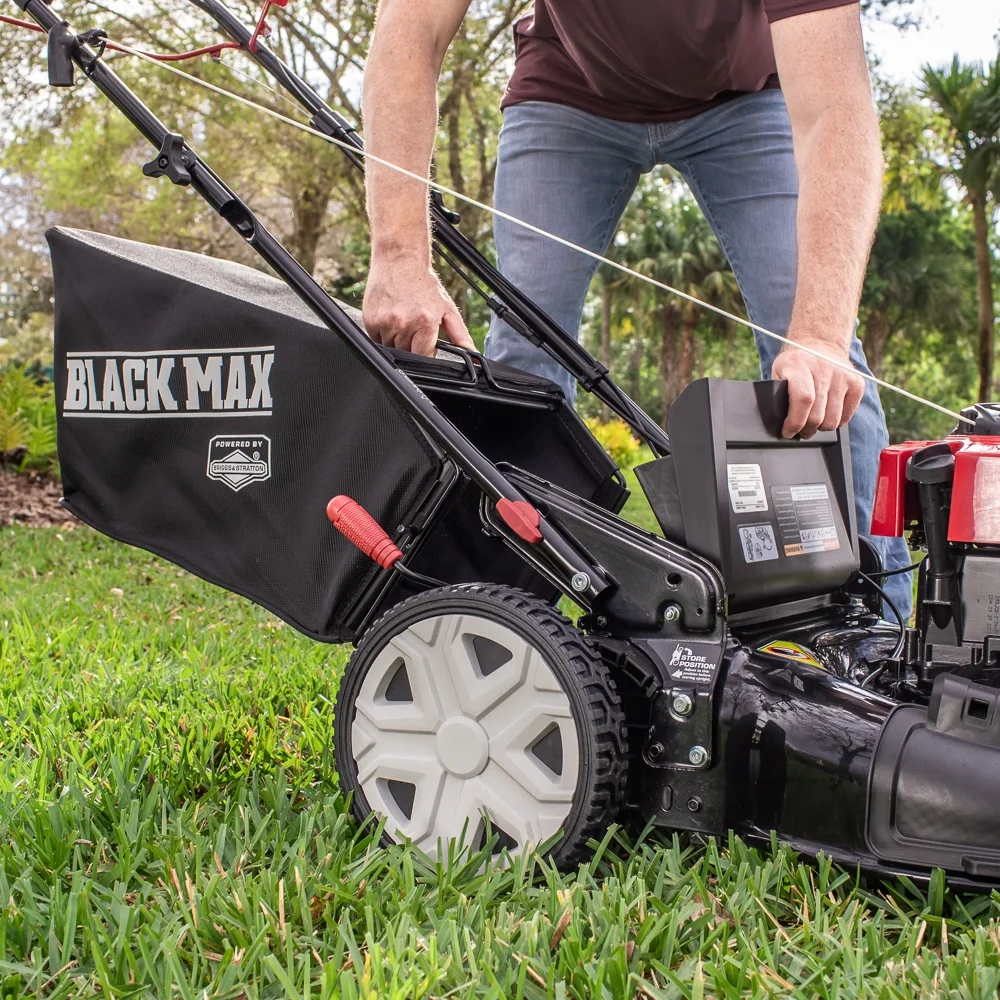 Black Max 21" Self-Propelled Walk-Behind Mower with 150cc 625 Series Briggs and Stratton Engine - Image 9