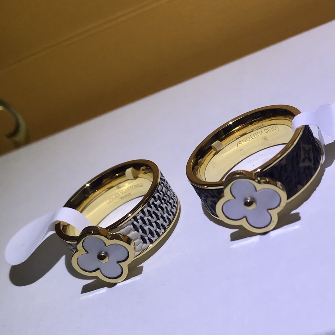 Louis Vuitton Gold Leather Sun Blossom Ring - Original Replica Club