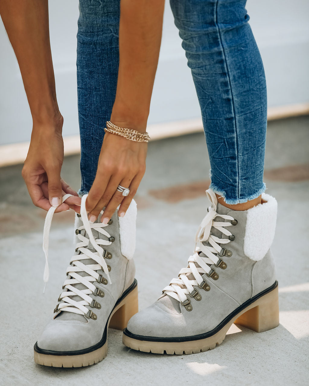 Conquest Heeled Shearling Lace Up Boot - Light Grey - Se7enfashion