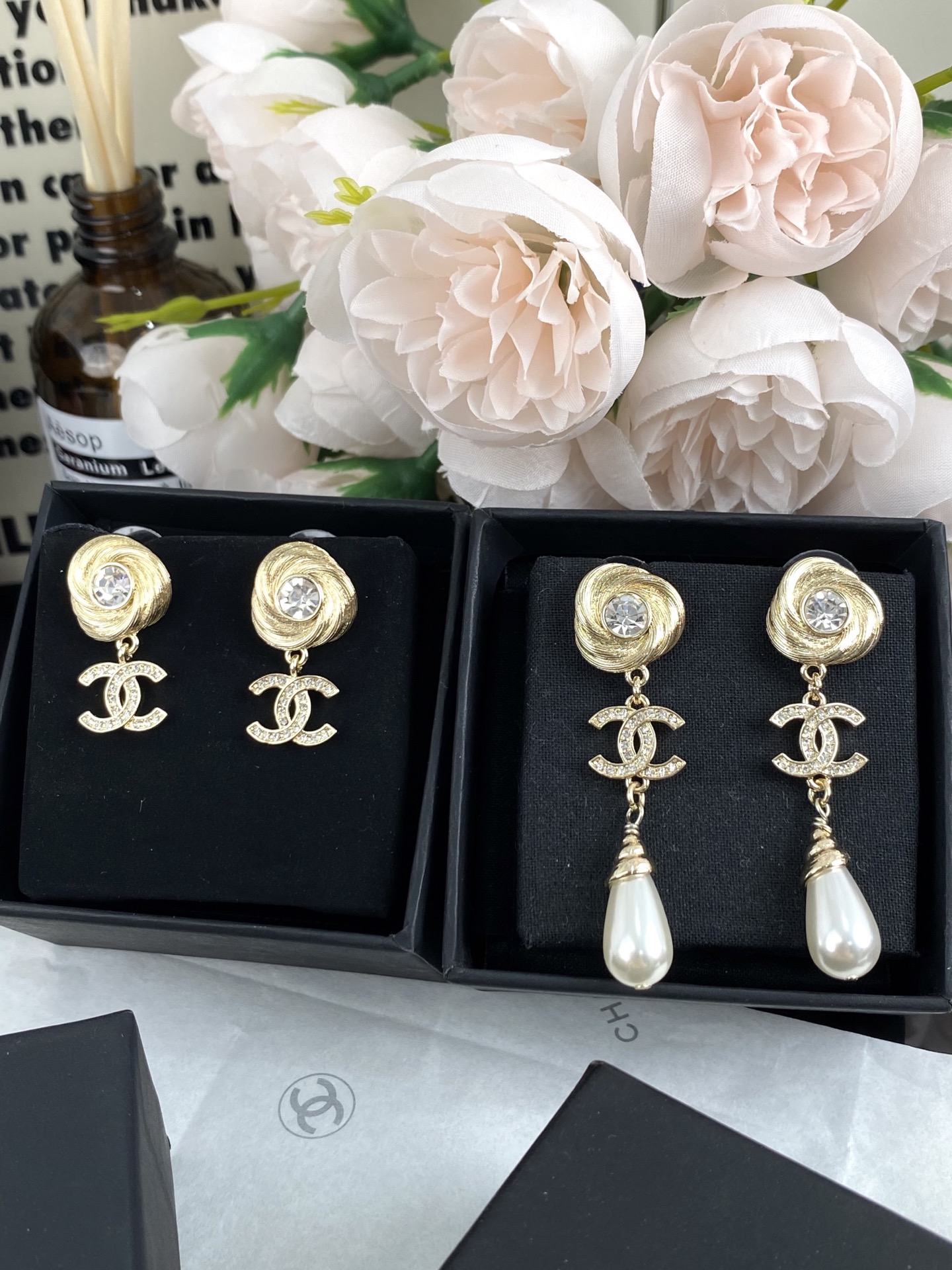 Chanel Vintage Teardrop Pearl Dangle Earrings - Original Replica Club