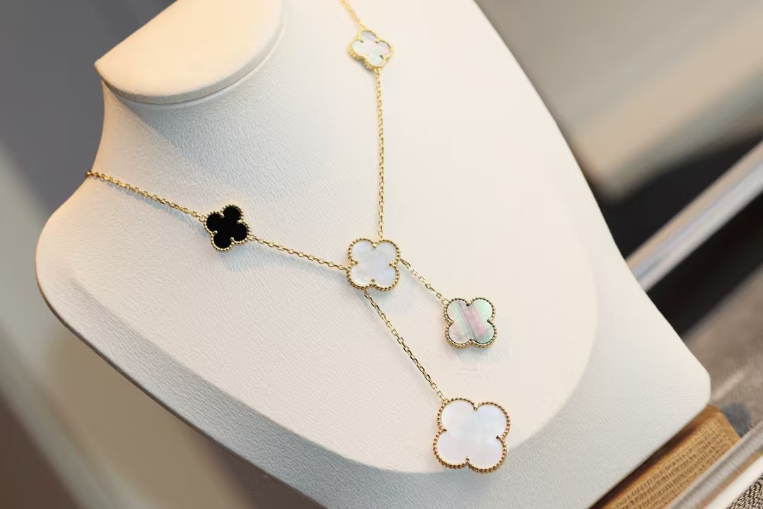 VCA Magic Alhambra Necklace, 6 Motifs - Original Replica Club